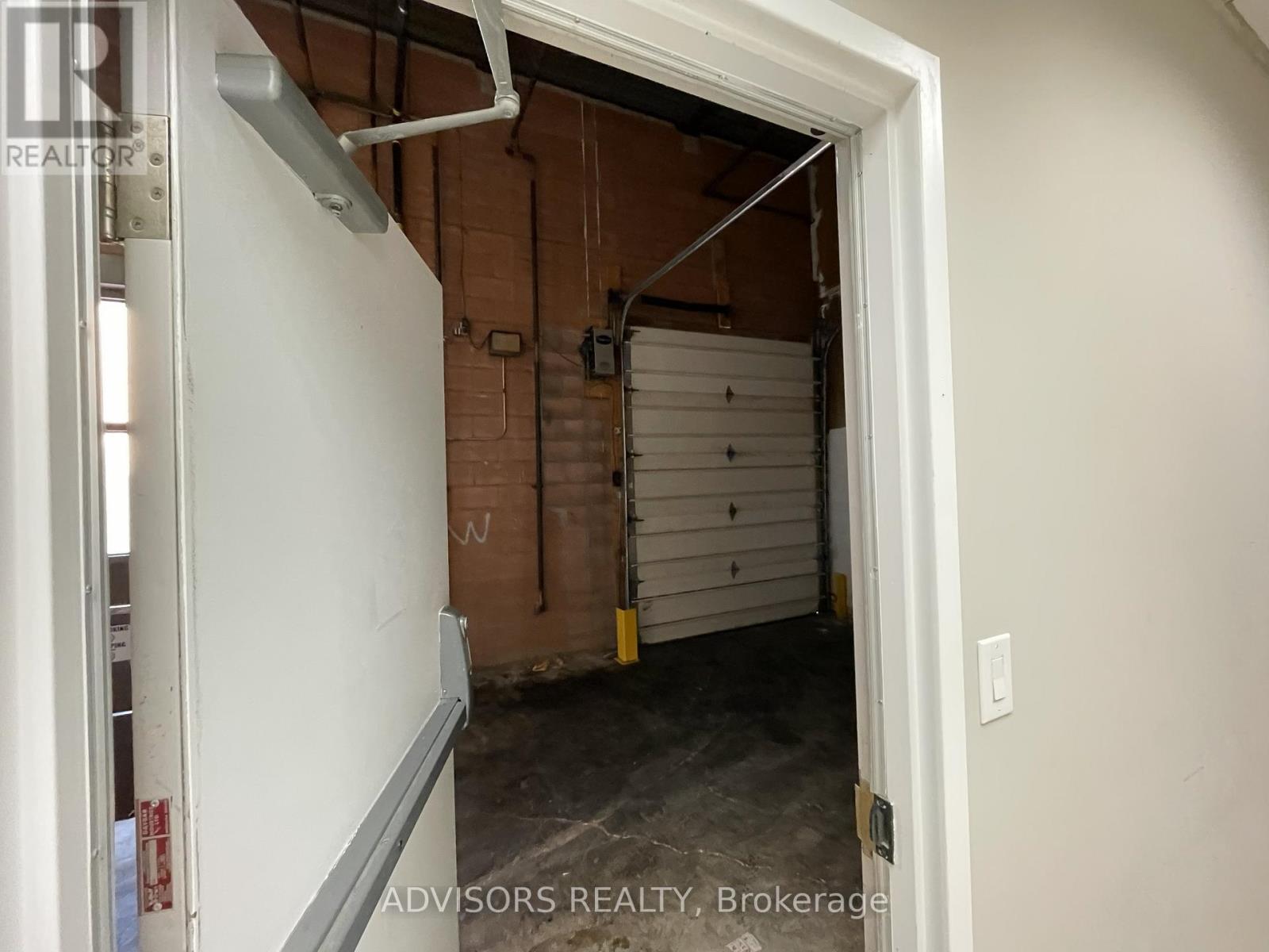 24 - 1170 Burnhamthorpe Road W, Mississauga, Ontario  L5C 4E6 - Photo 5 - W12193594