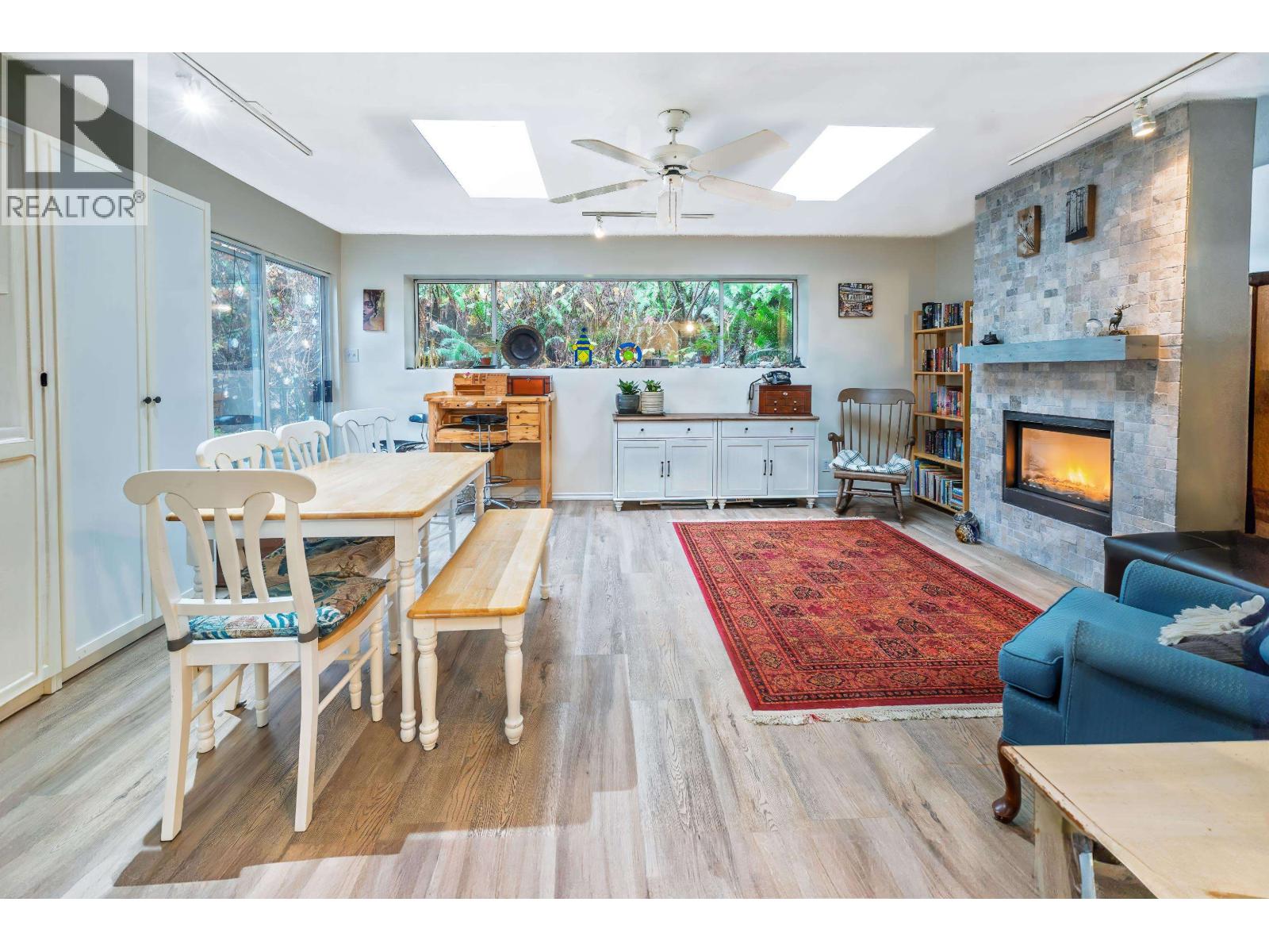 2133 Hope Street, Port Moody, British Columbia  V3H 2H9 - Photo 8 - R3082674