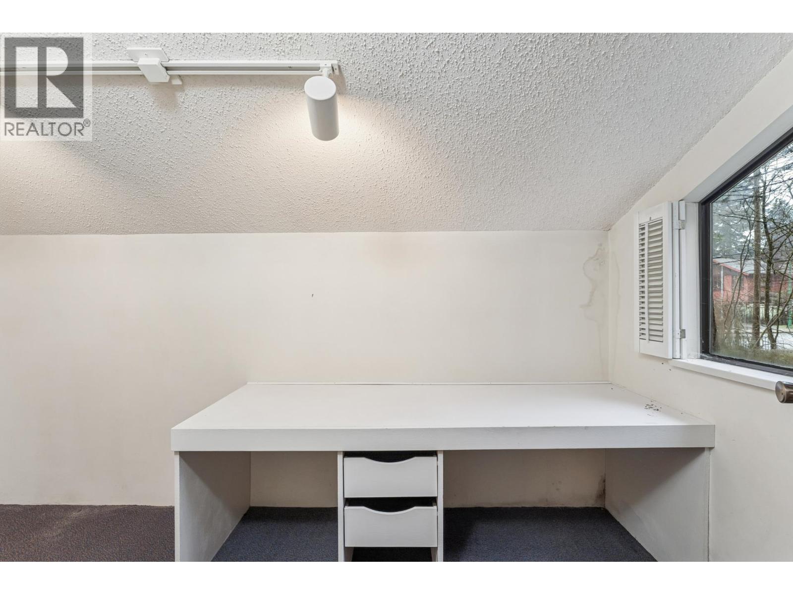 1494 Ross Road, North Vancouver, British Columbia  V7J 1V2 - Photo 28 - R3082677