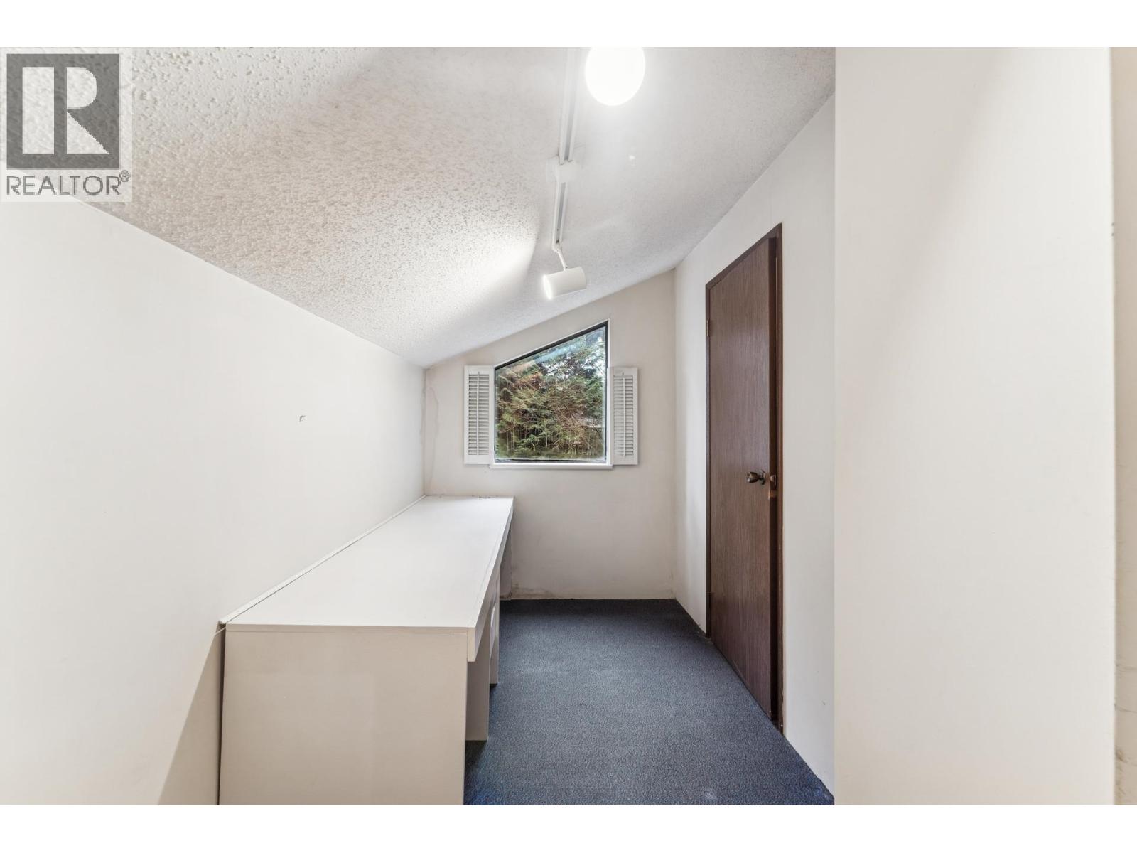 1494 Ross Road, North Vancouver, British Columbia  V7J 1V2 - Photo 29 - R3082677