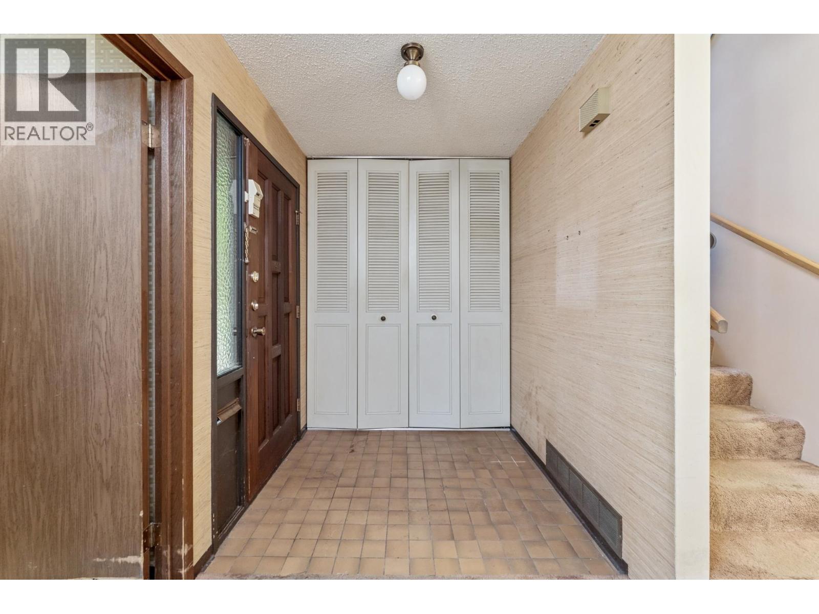 1494 Ross Road, North Vancouver, British Columbia  V7J 1V2 - Photo 30 - R3082677