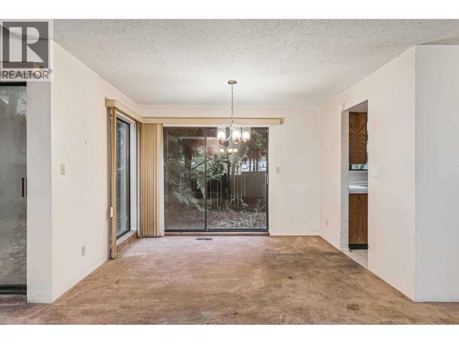 1494 Ross Road, North Vancouver, British Columbia  V7J 1V2 - Photo 9 - R3082677