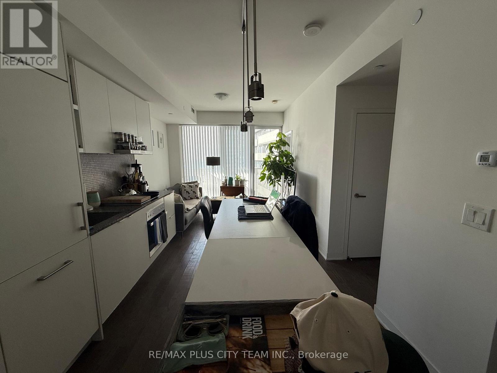 6401 - 88 Harbour Street, Toronto, Ontario  M5J 1B7 - Photo 4 - C12725946