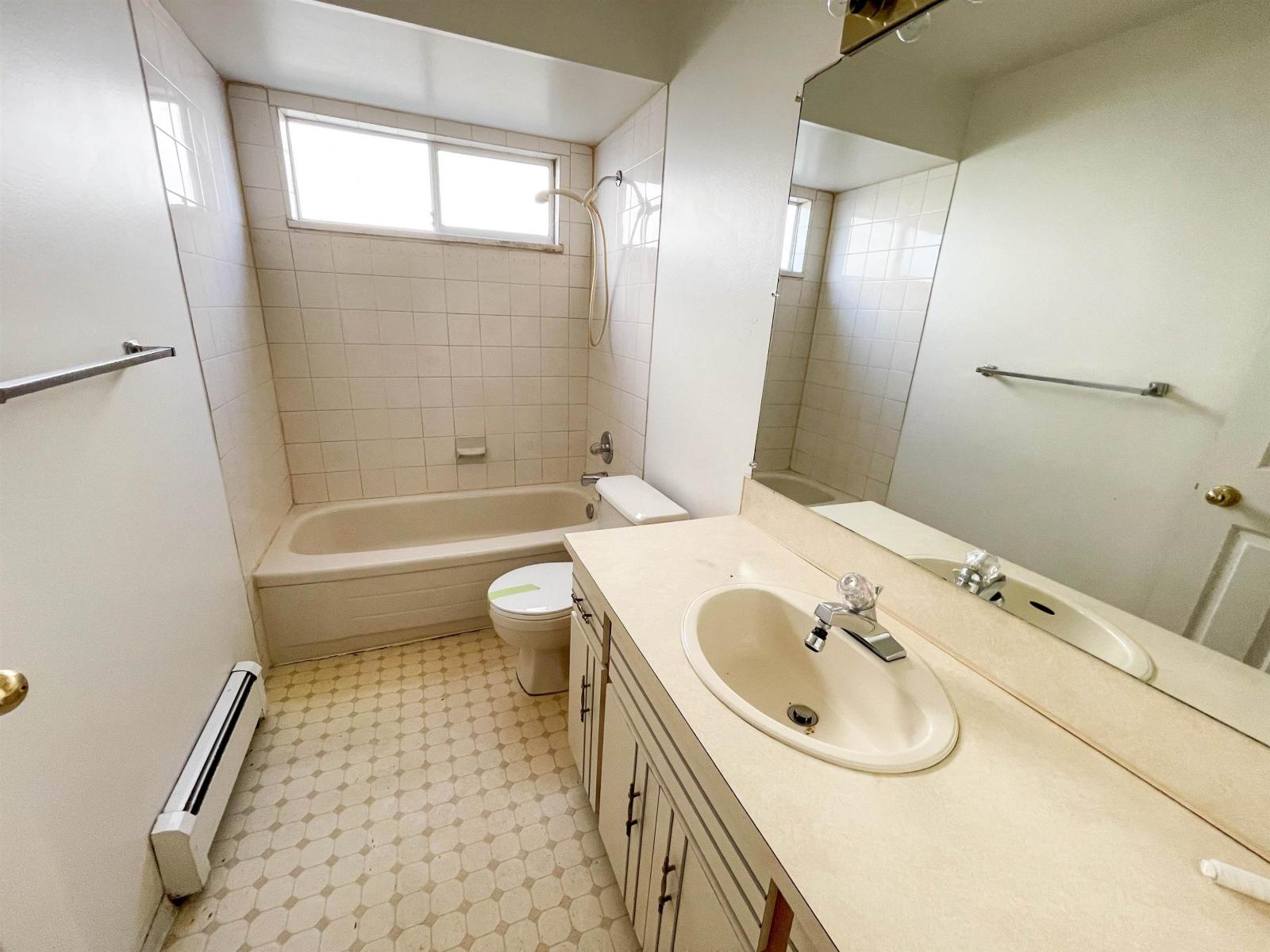 12476 75a Avenue, Surrey, British Columbia  V3W 0M3 - Photo 14 - R3082602