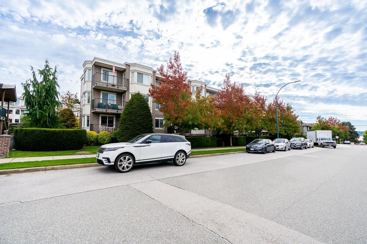 Ph4 15357 Roper Avenue, White Rock, British Columbia  V4B 2G2 - Photo 3 - R3082670