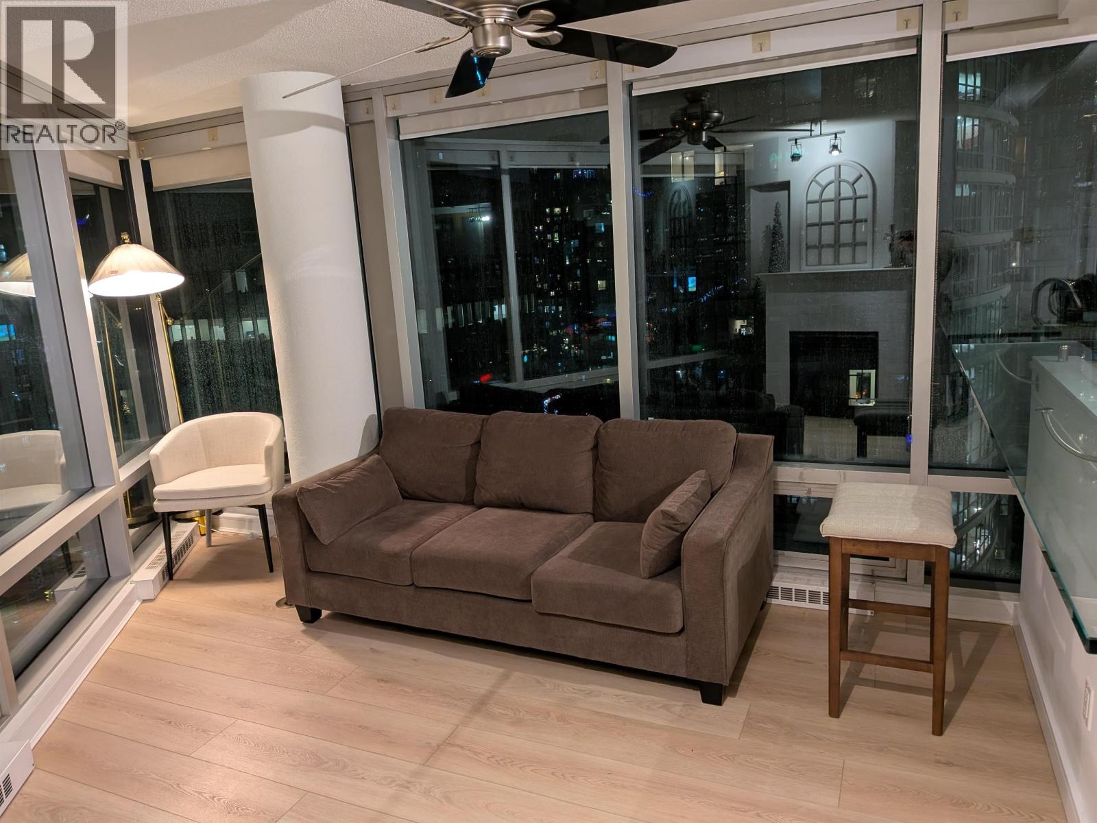 1202 1003 Burnaby Street, Vancouver, British Columbia  V6E 4R7 - Photo 3 - R3082536