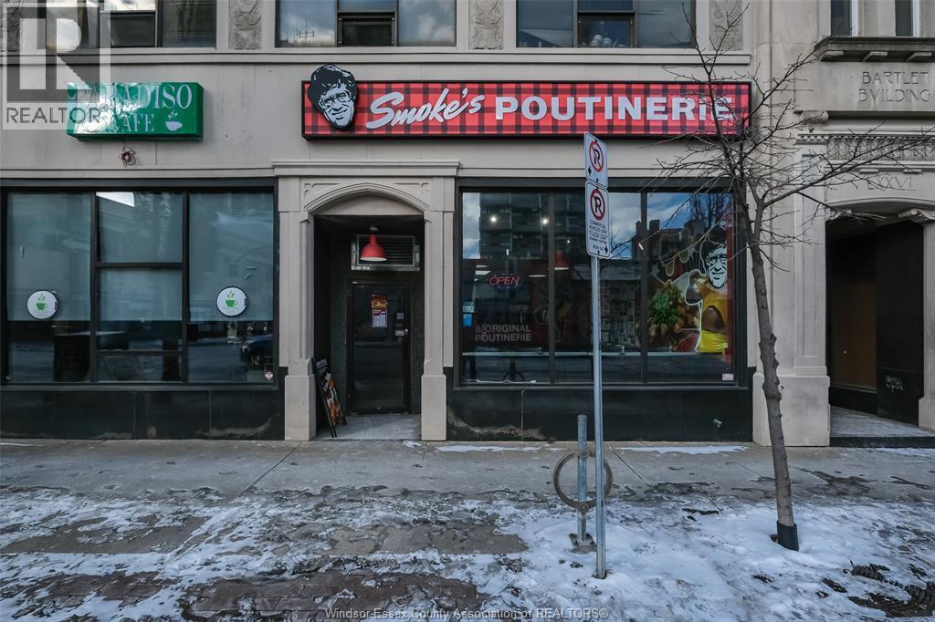 MLS# 26001850: 88 UNIVERSITY AVENUE West, Windsor, Canada