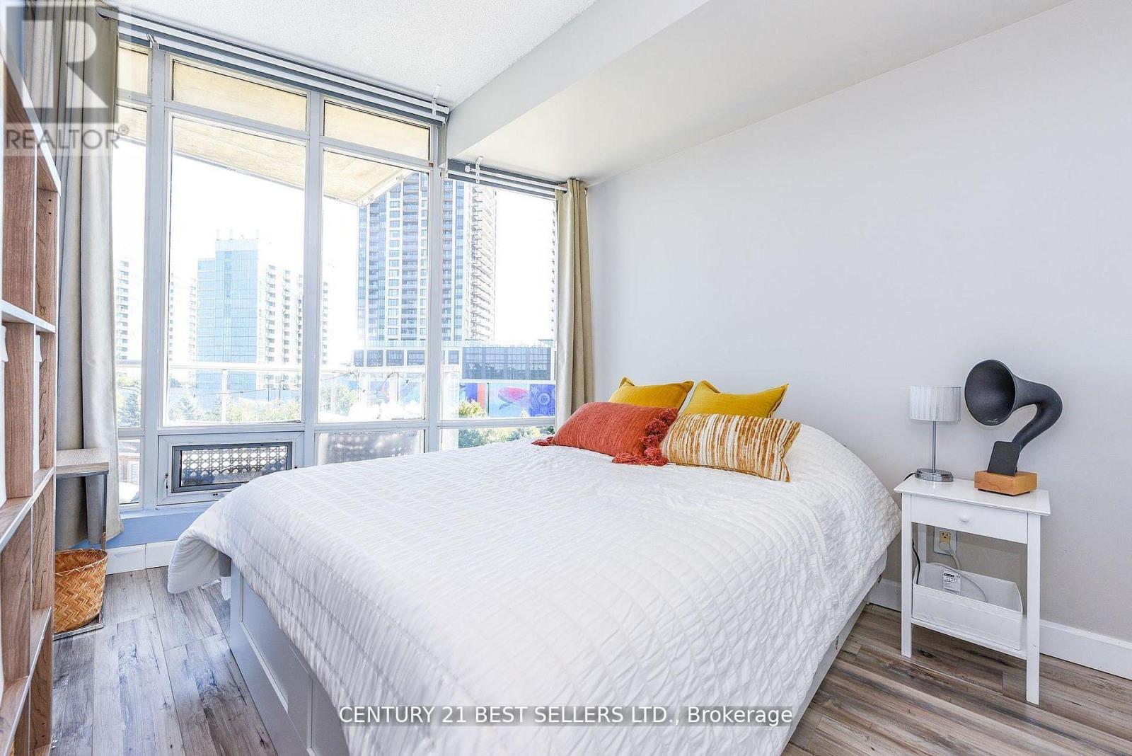 609 - 15 Windermere Avenue, Toronto, Ontario  M6S 5A2 - Photo 22 - W12725868