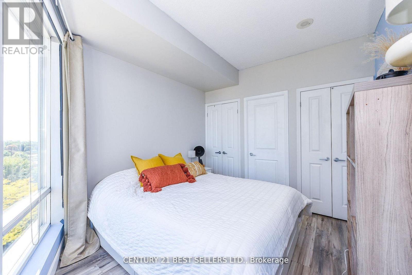 609 - 15 Windermere Avenue, Toronto, Ontario  M6S 5A2 - Photo 24 - W12725868