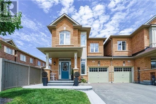 97 KEMPENFELT TRAIL, Brampton, Ontario
