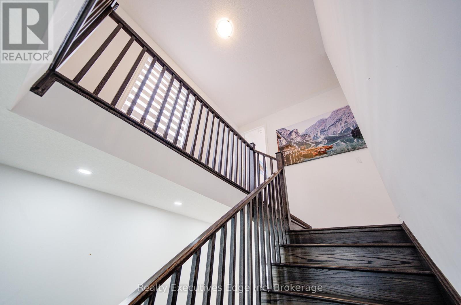 229 Forestwalk Street, Kitchener, Ontario  N2R 0T2 - Photo 17 - X12508360