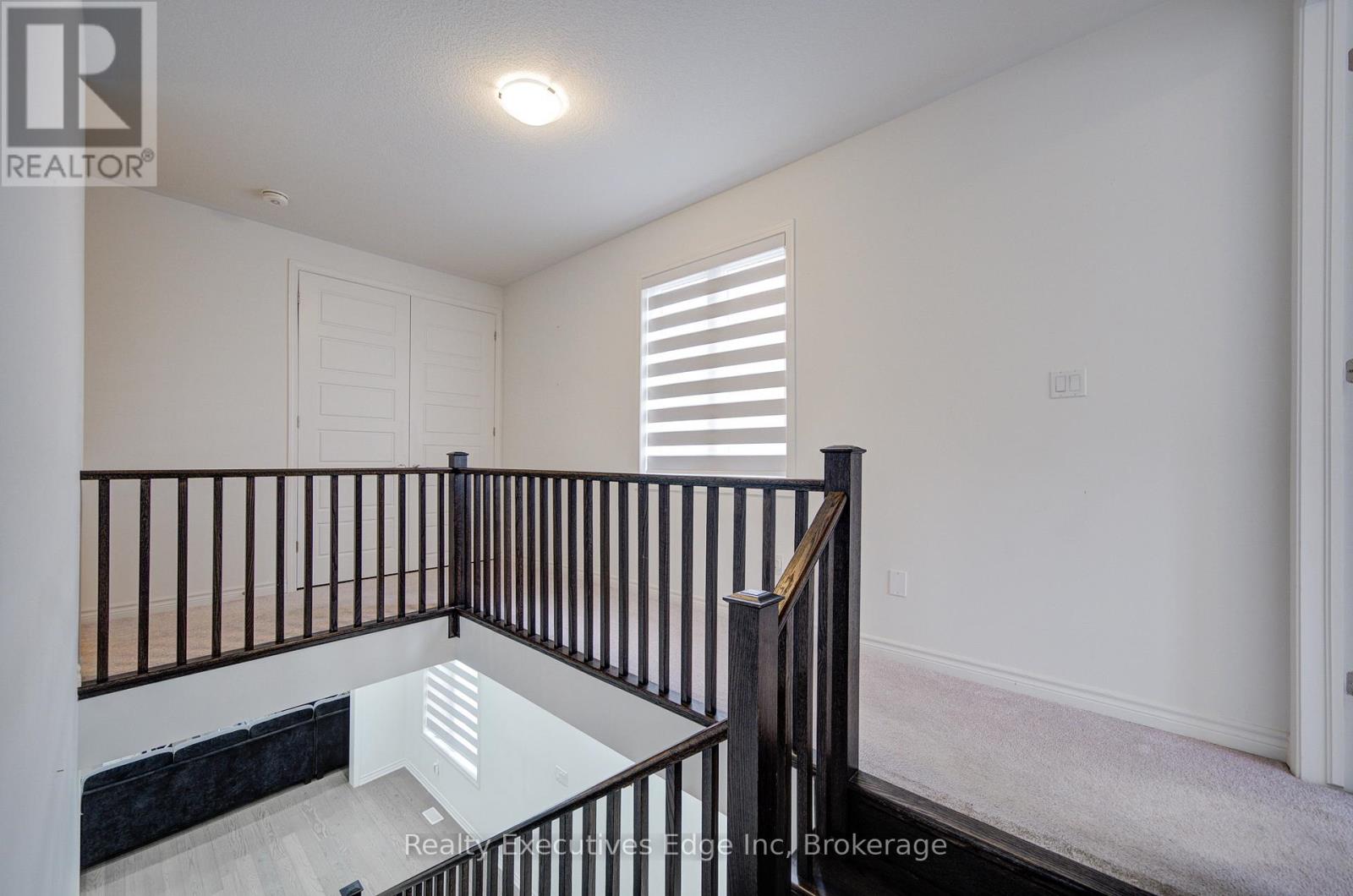 229 Forestwalk Street, Kitchener, Ontario  N2R 0T2 - Photo 16 - X12508360