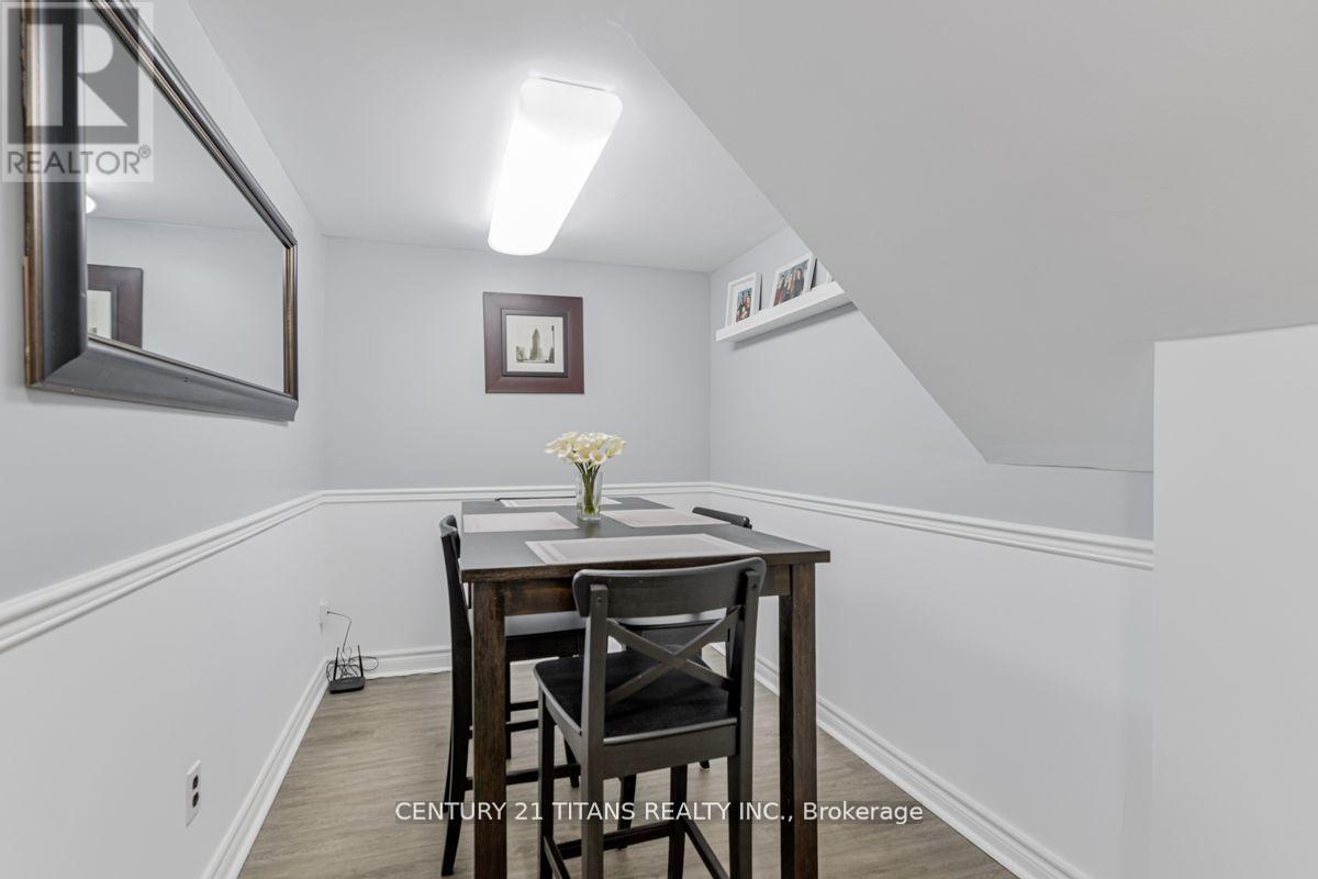 156 Madawaska Avenue, Oshawa, Ontario  L1J 1E5 - Photo 6 - E12696944