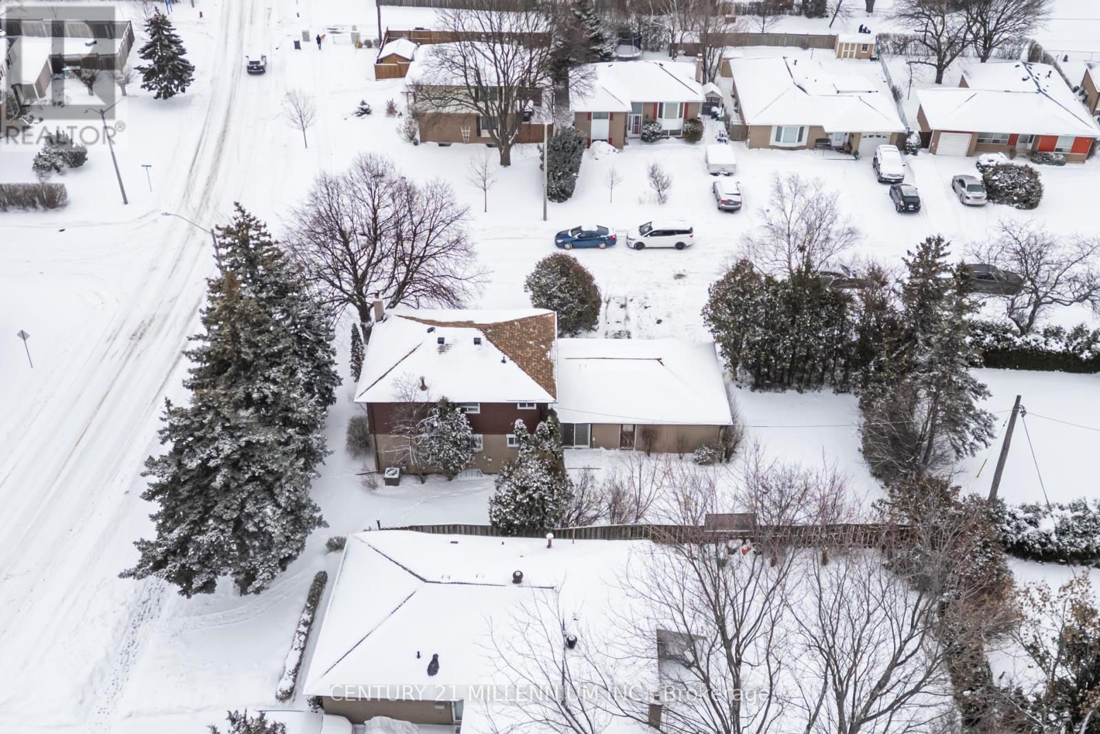 2 Durham Crescent, Brampton, Ontario  L6T 2X6 - Photo 40 - W12725370