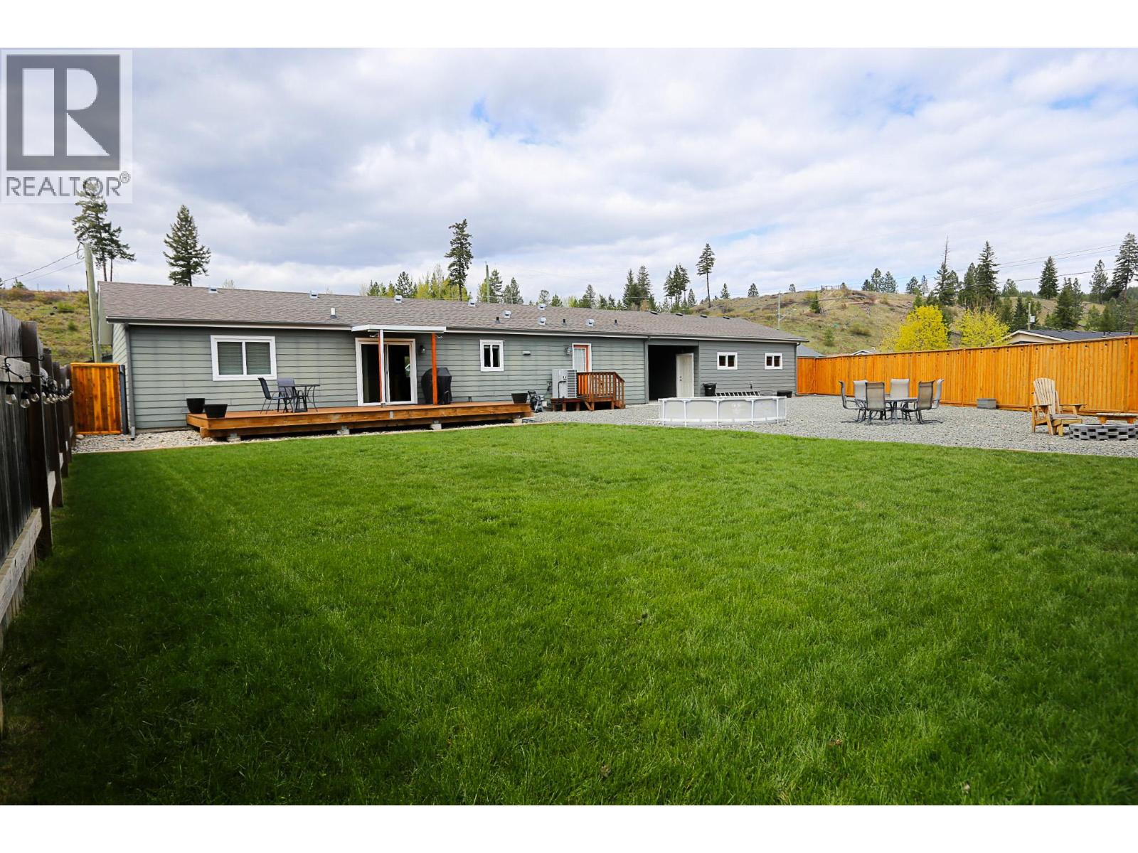 440 Siska Drive, Barriere, British Columbia  V0E 1E0 - Photo 4 - 10373525