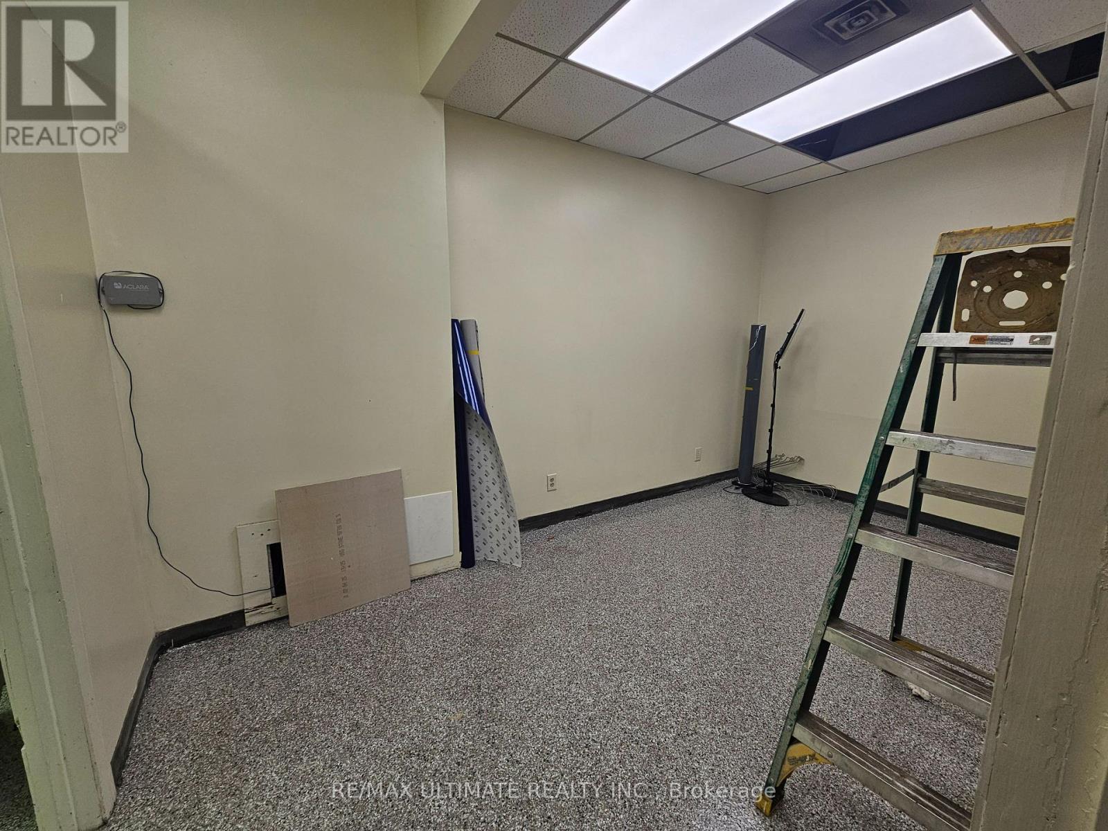 314 Evans Avenue, Toronto, Ontario  M8Z 1K4 - Photo 8 - W12412950