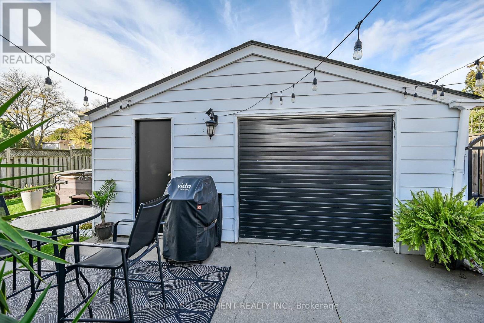 211 Birchcliffe Crescent, Hamilton, Ontario  L8T 4L1 - Photo 39 - X12480007