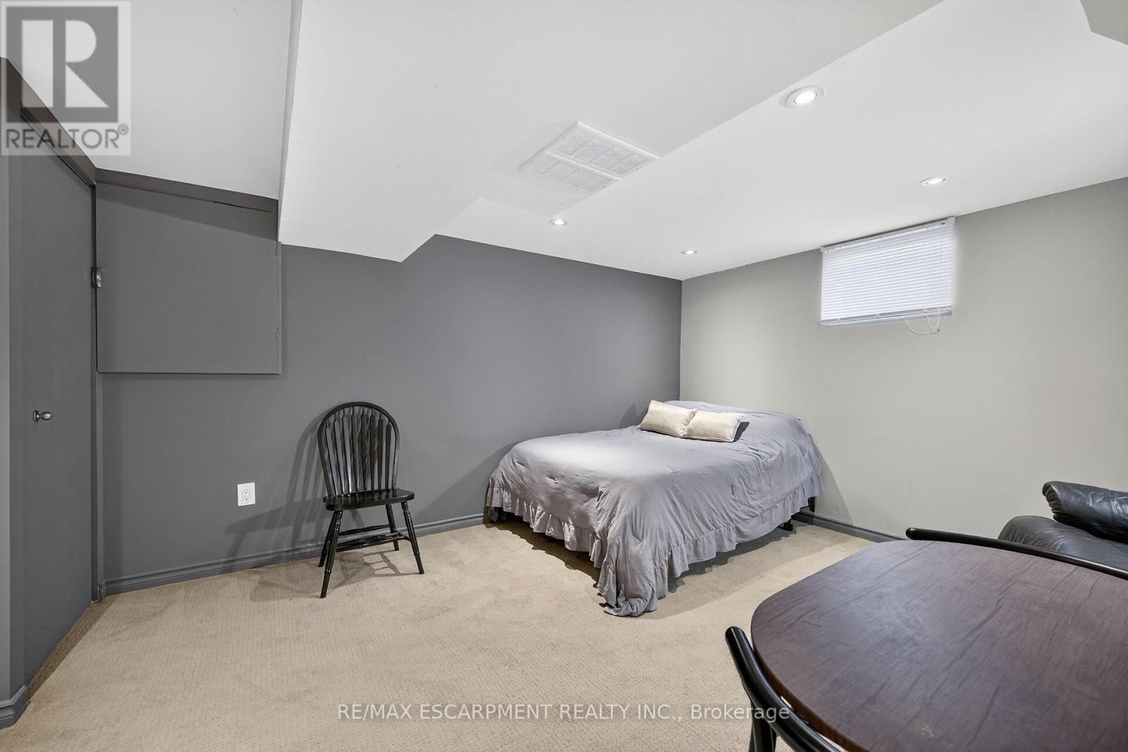 211 Birchcliffe Crescent, Hamilton, Ontario  L8T 4L1 - Photo 33 - X12480007