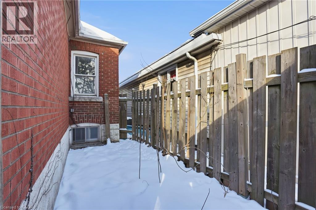 246 Cope Street, Hamilton, Ontario  L8H 5B5 - Photo 38 - 40782490