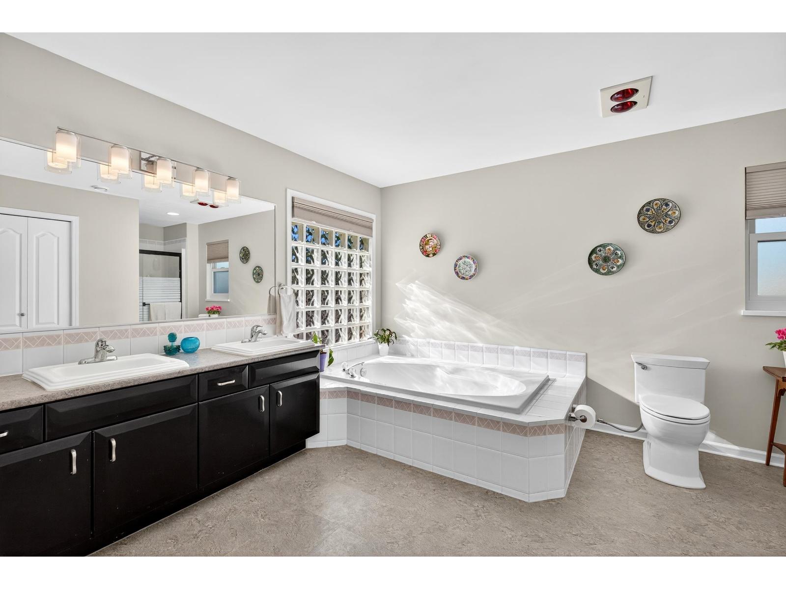 27012 25 Avenue, Langley, British Columbia  V4W 3W5 - Photo 21 - R3081649