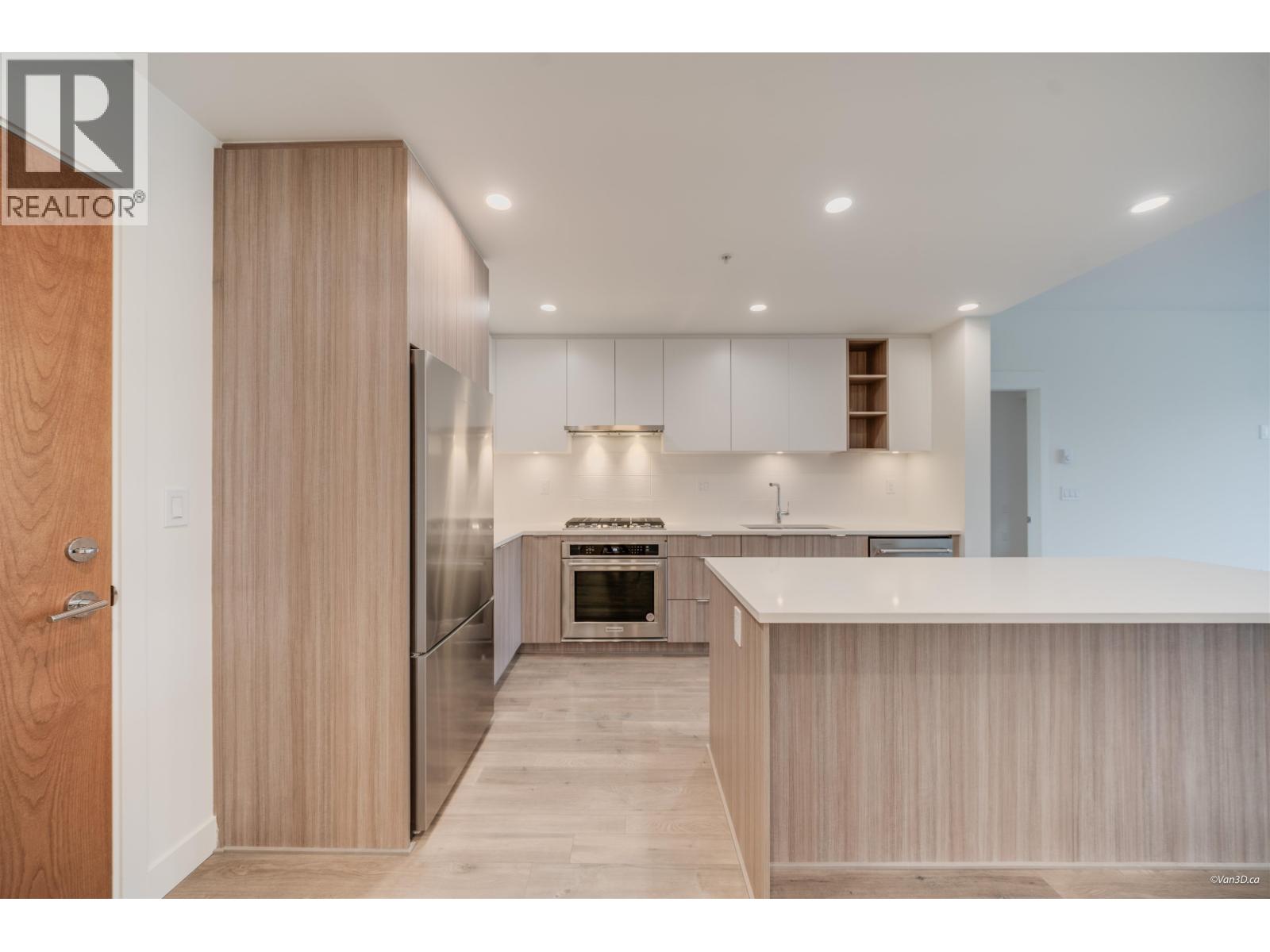 304 750 Dogwood Street, Coquitlam, British Columbia  V3J 4B7 - Photo 5 - R3082630