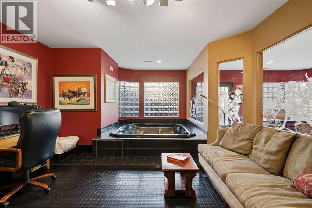 64 Patterson Mews Sw, Calgary, Alberta  T3H 2C6 - Photo 38 - A2277344