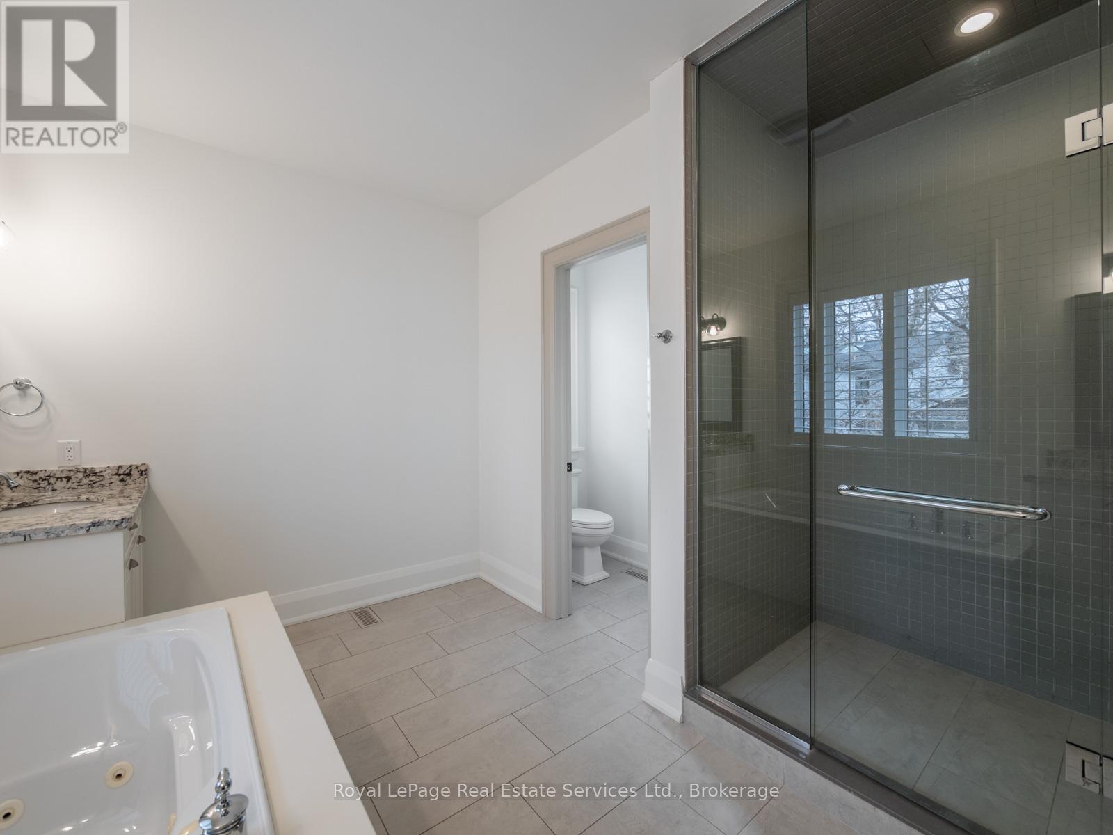 437 Inglehart Street N, Oakville, Ontario  L6J 3J5 - Photo 30 - W12726074