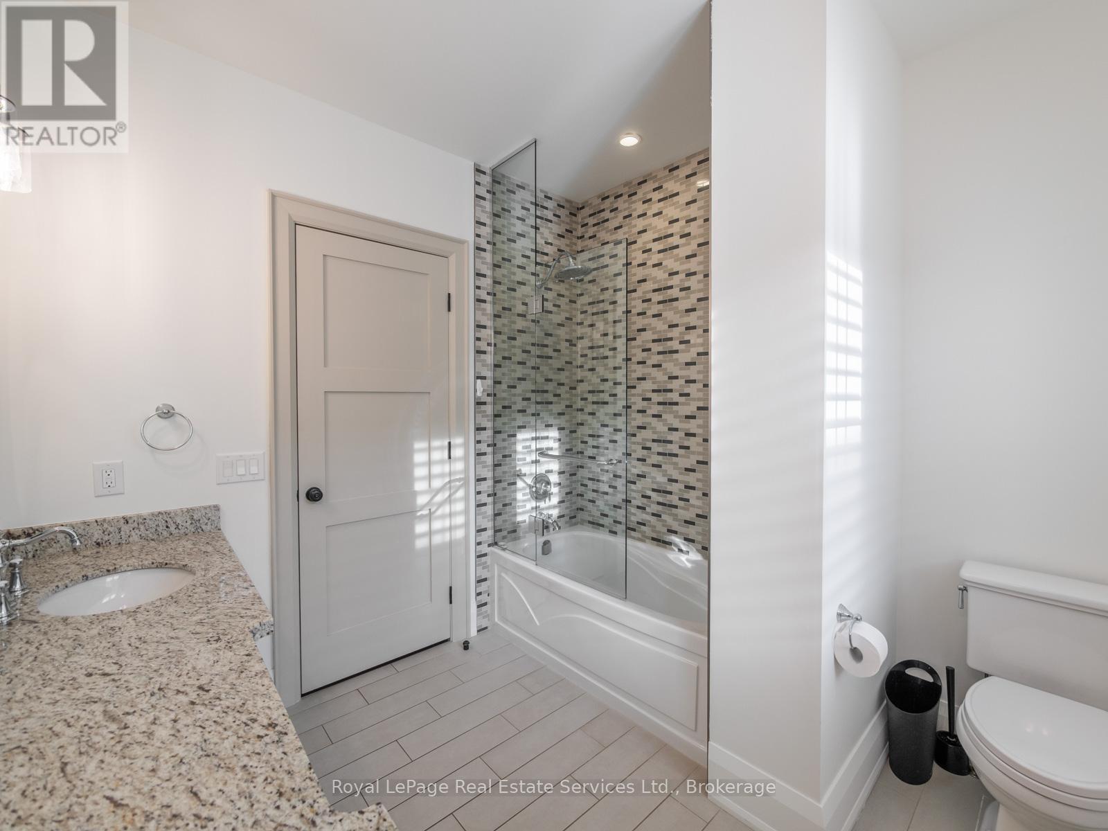 437 Inglehart Street N, Oakville, Ontario  L6J 3J5 - Photo 38 - W12726074