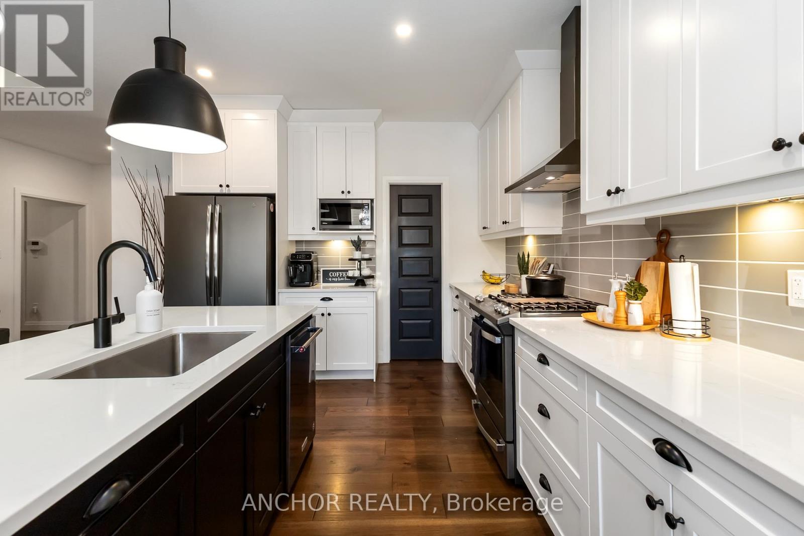 17 Kemp Crescent, Strathroy-Caradoc, Ontario  N7G 0G3 - Photo 17 - X12726130