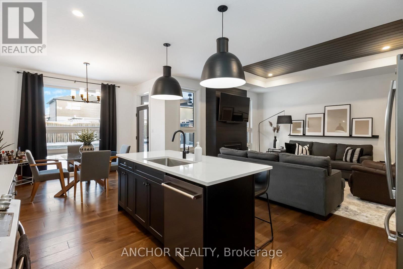 17 Kemp Crescent, Strathroy-Caradoc, Ontario  N7G 0G3 - Photo 18 - X12726130