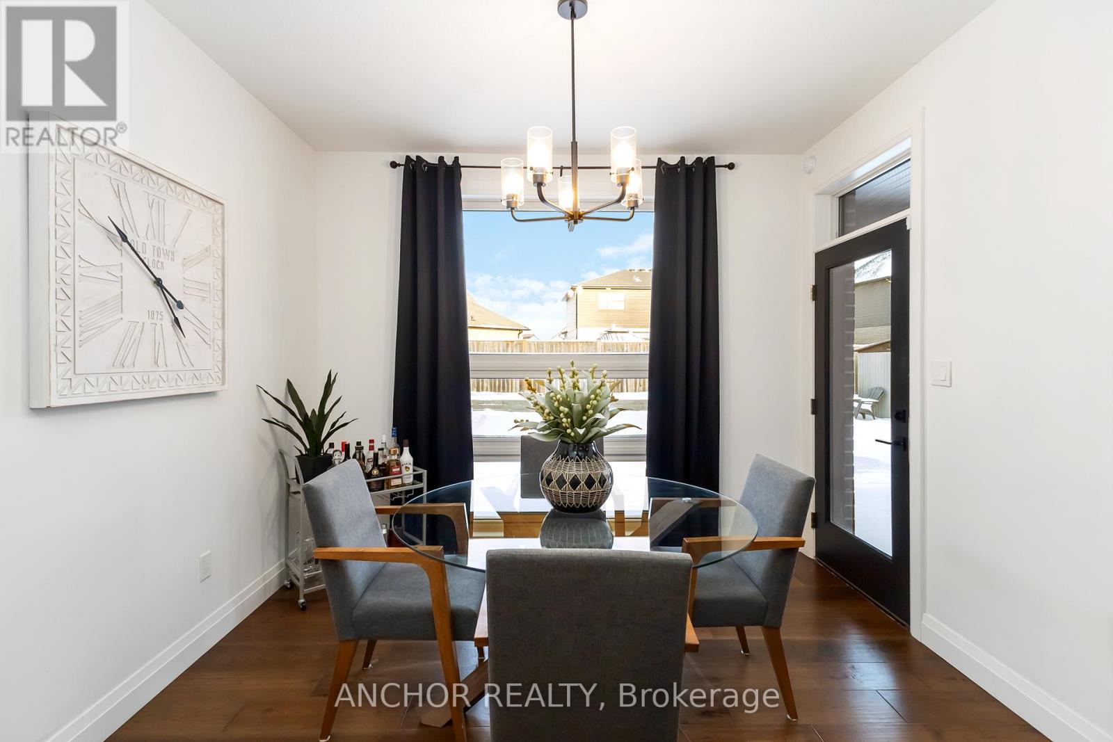 17 Kemp Crescent, Strathroy-Caradoc, Ontario  N7G 0G3 - Photo 22 - X12726130