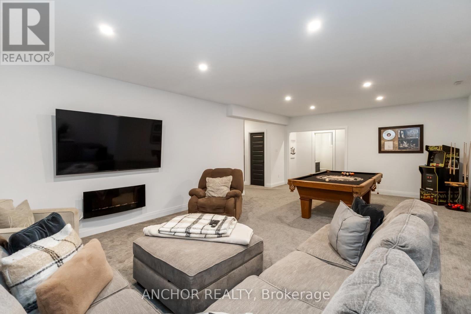 17 Kemp Crescent, Strathroy-Caradoc, Ontario  N7G 0G3 - Photo 37 - X12726130