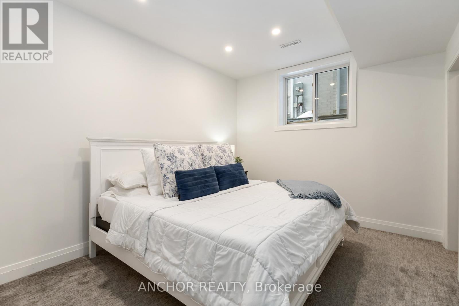 17 Kemp Crescent, Strathroy-Caradoc, Ontario  N7G 0G3 - Photo 39 - X12726130