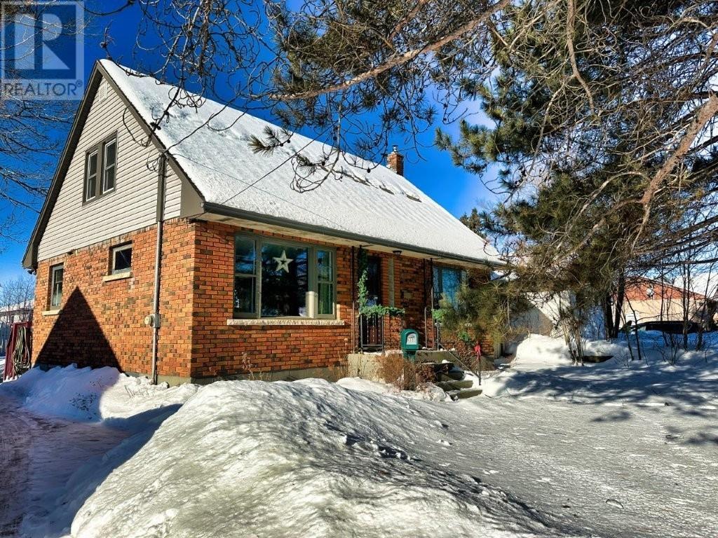 333 Shuniah Street, Thunder Bay, Ontario