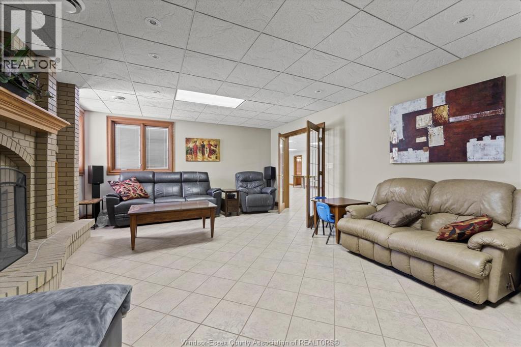 210 Mersea 3, Leamington, Ontario  N8H 3V5 - Photo 34 - 26001854