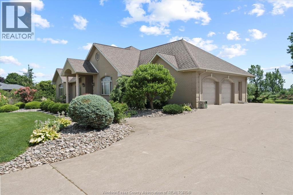 210 Mersea 3, Leamington, Ontario  N8H 3V5 - Photo 4 - 26001854