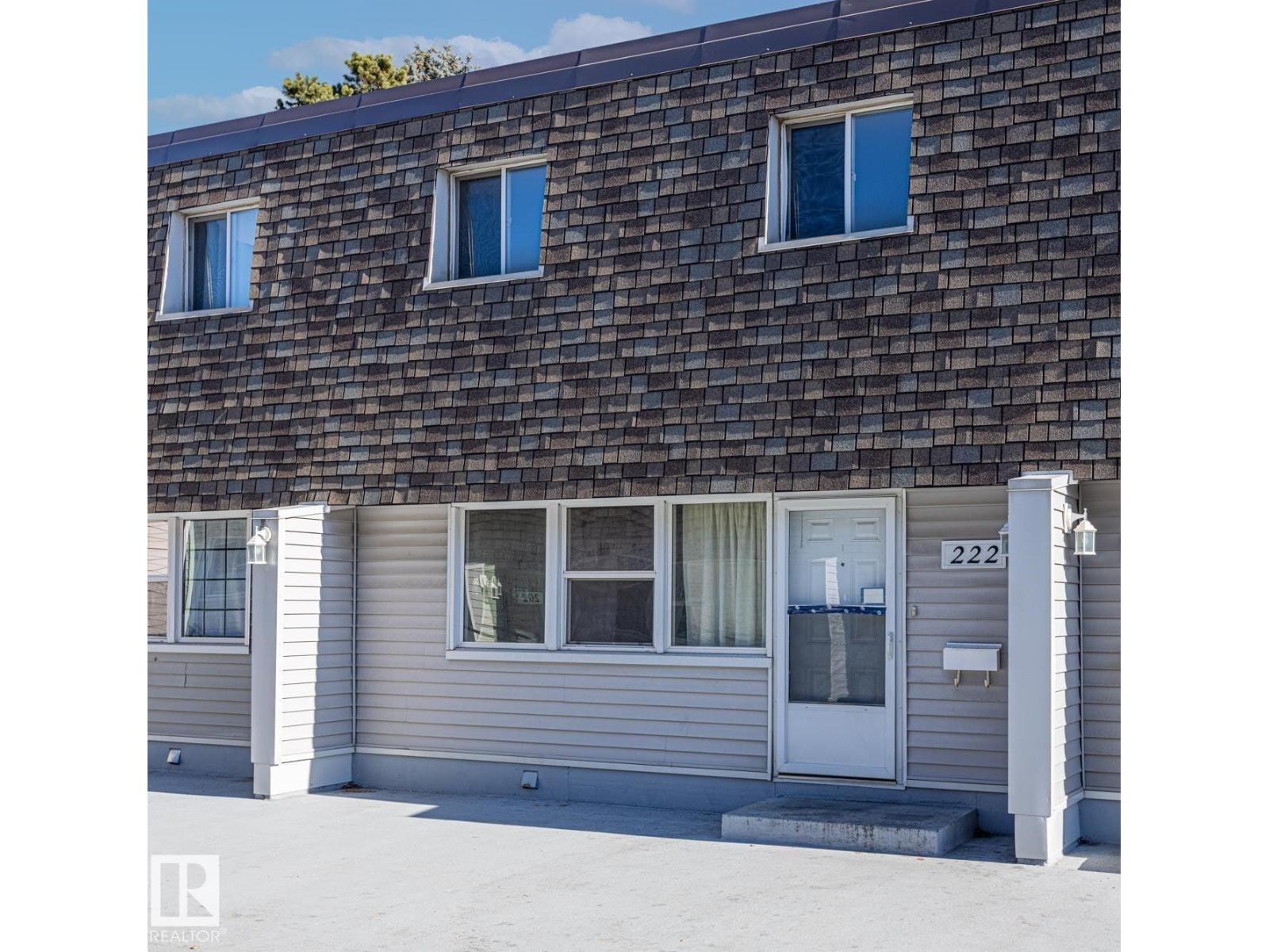 222 VILLAGE ON THE GREEN GR NW, Edmonton, Alberta