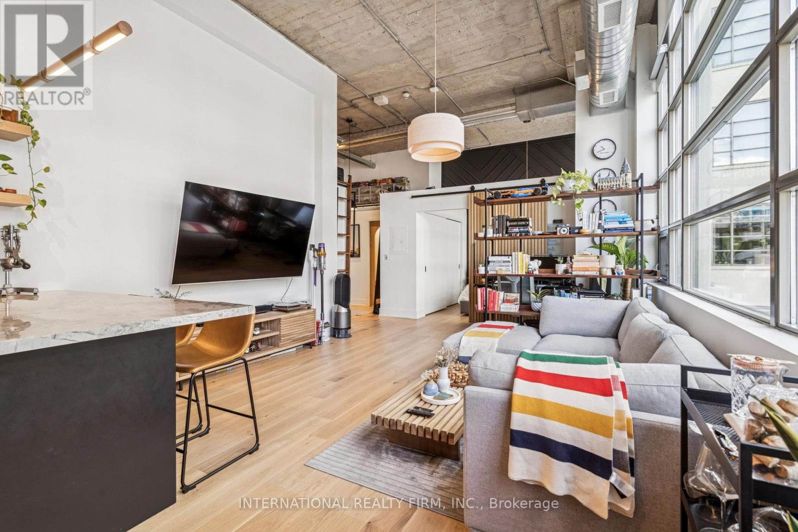 303 - 637 Lake Shore Boulevard W, Toronto, Ontario  M5V 3J6 - Photo 10 - C12725990