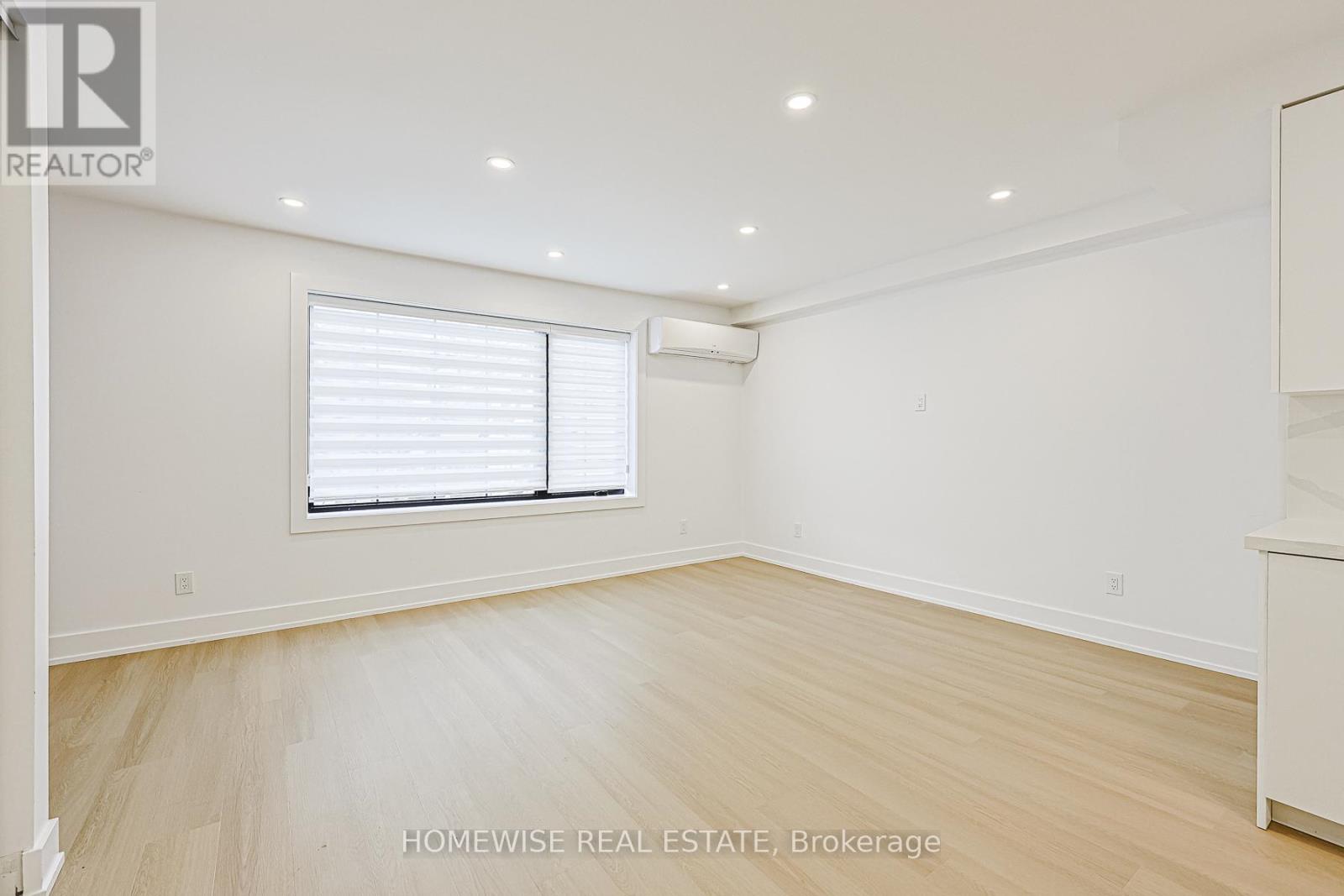 999 Eglington Avenue W, Toronto, Ontario  M6C 2C7 - Photo 10 - C12726004