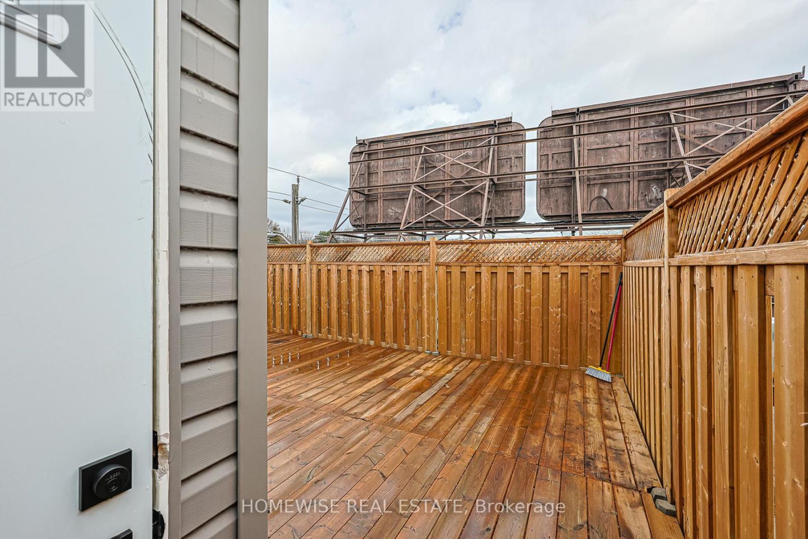 999 Eglington Avenue W, Toronto, Ontario  M6C 2C7 - Photo 30 - C12726004