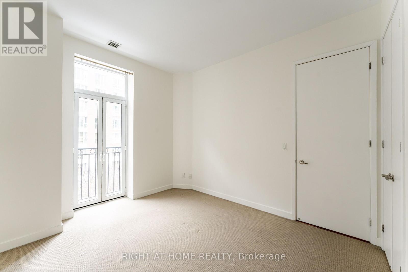 402 - 48 St Clair Avenue W, Toronto, Ontario  M4V 2Z2 - Photo 24 - C12726020