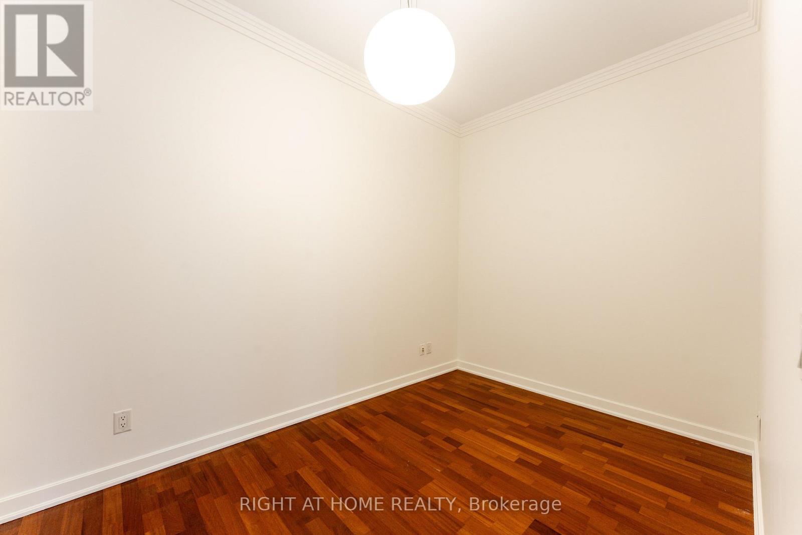 402 - 48 St Clair Avenue W, Toronto, Ontario  M4V 2Z2 - Photo 31 - C12726020