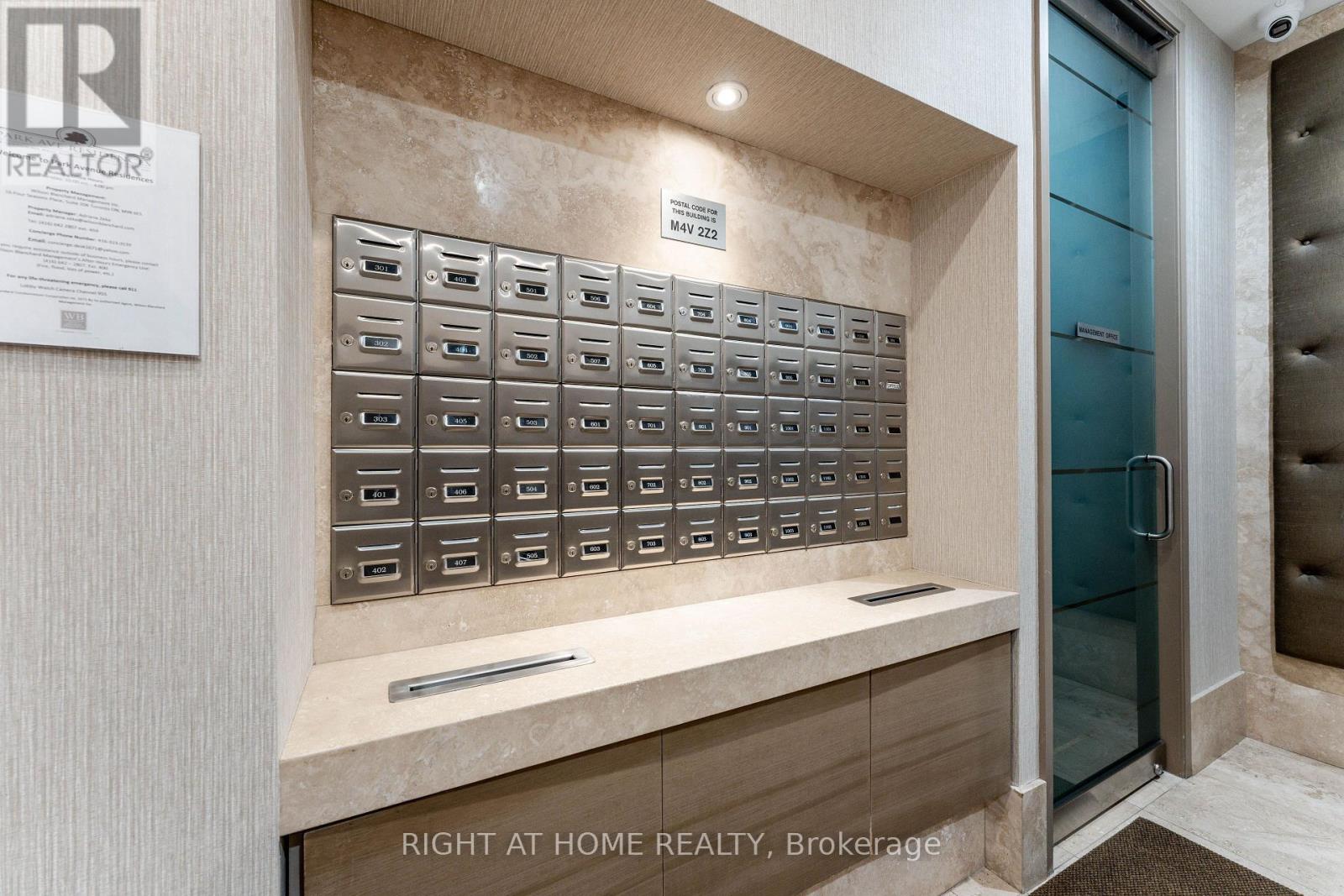 402 - 48 St Clair Avenue W, Toronto, Ontario  M4V 2Z2 - Photo 37 - C12726020