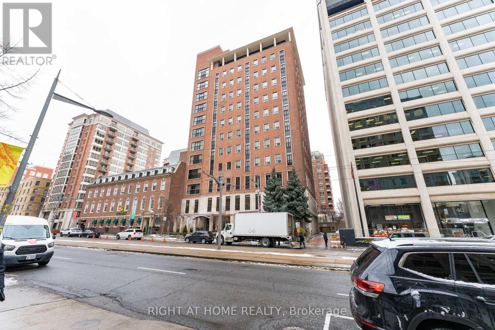 402 - 48 St Clair Avenue W, Toronto, Ontario  M4V 2Z2 - Photo 45 - C12726020