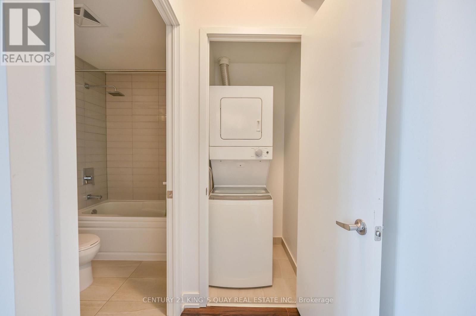 1604 - 5180 Yonge Street, Toronto, Ontario  M2N 0K5 - Photo 4 - C12726070