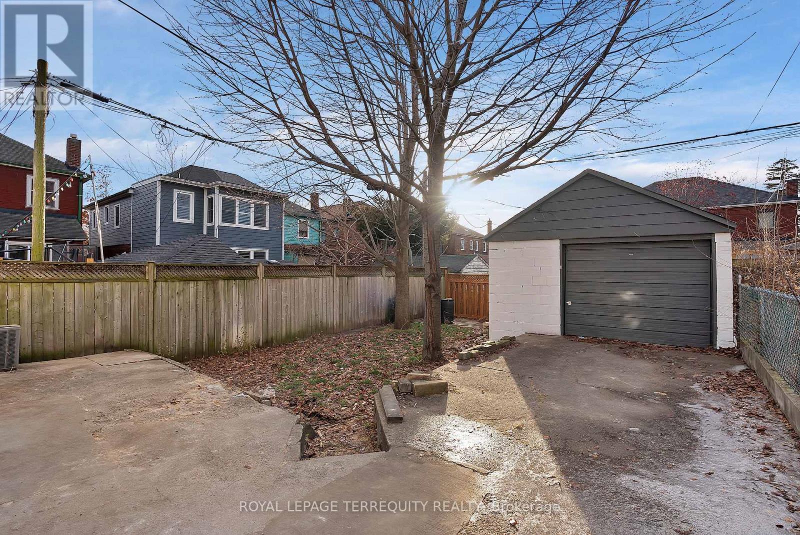 40 Leroy Avenue, Toronto, Ontario  M4J 4G8 - Photo 42 - E12726034