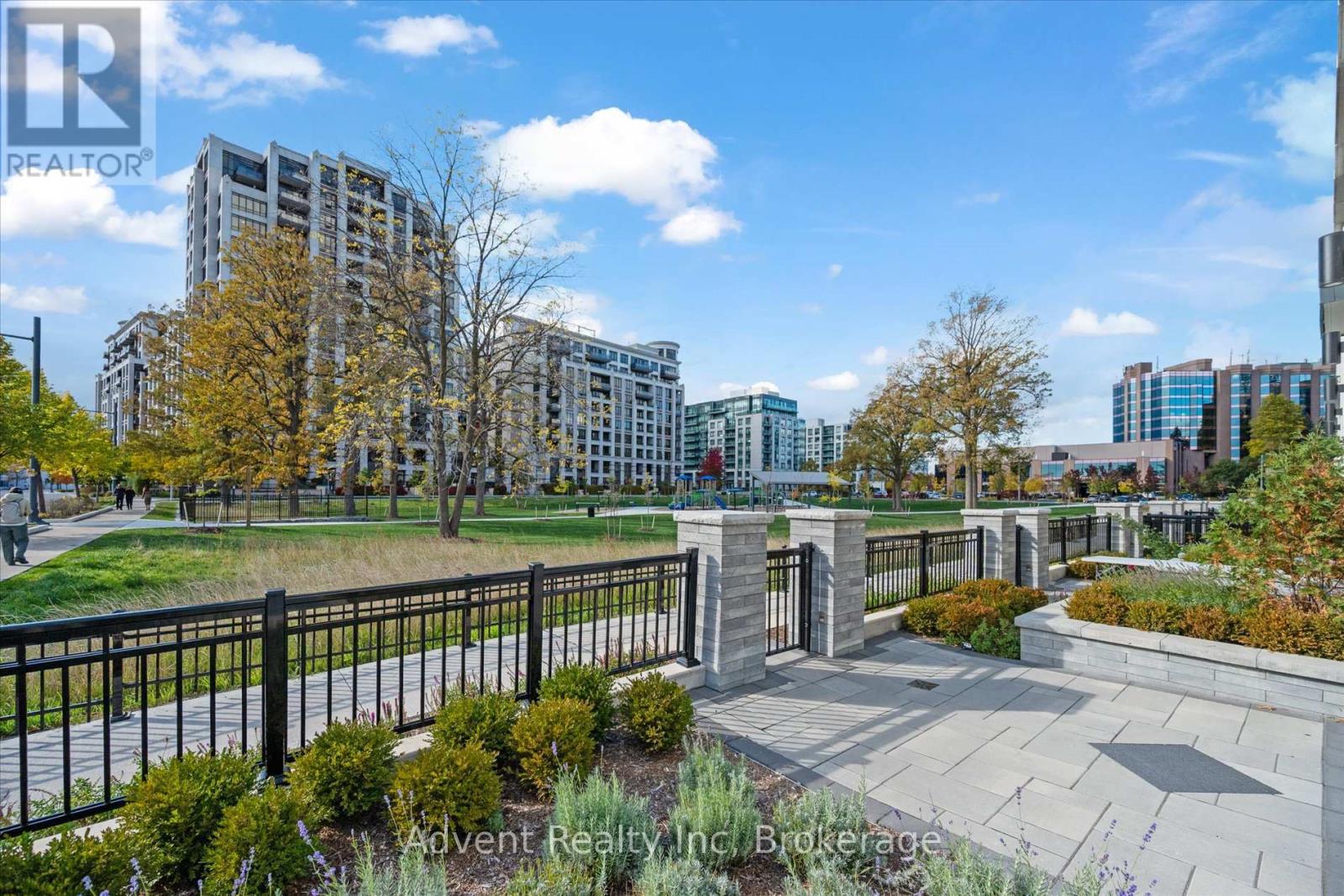 127w - 8 Cedarland Drive, Markham, Ontario  L6G 0H4 - Photo 37 - N12725984