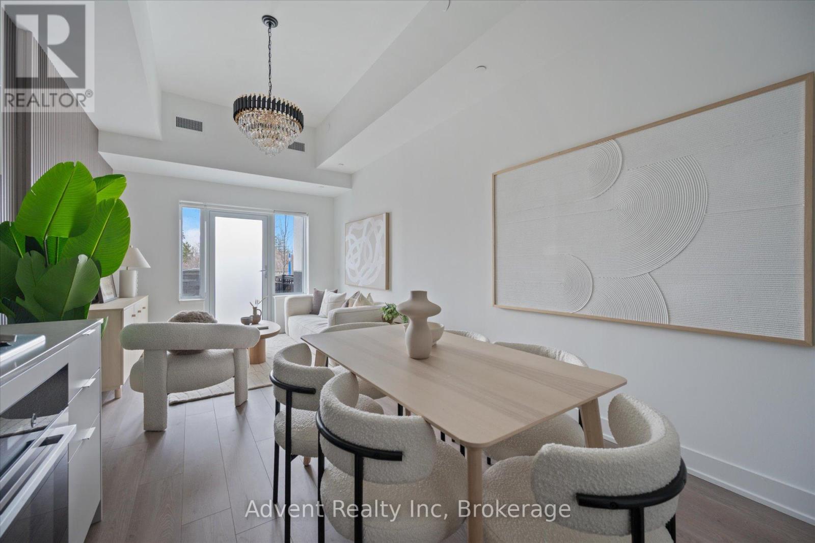 132 - 8 Cedarland Drive, Markham, Ontario  L6G 0H4 - Photo 4 - N12726030