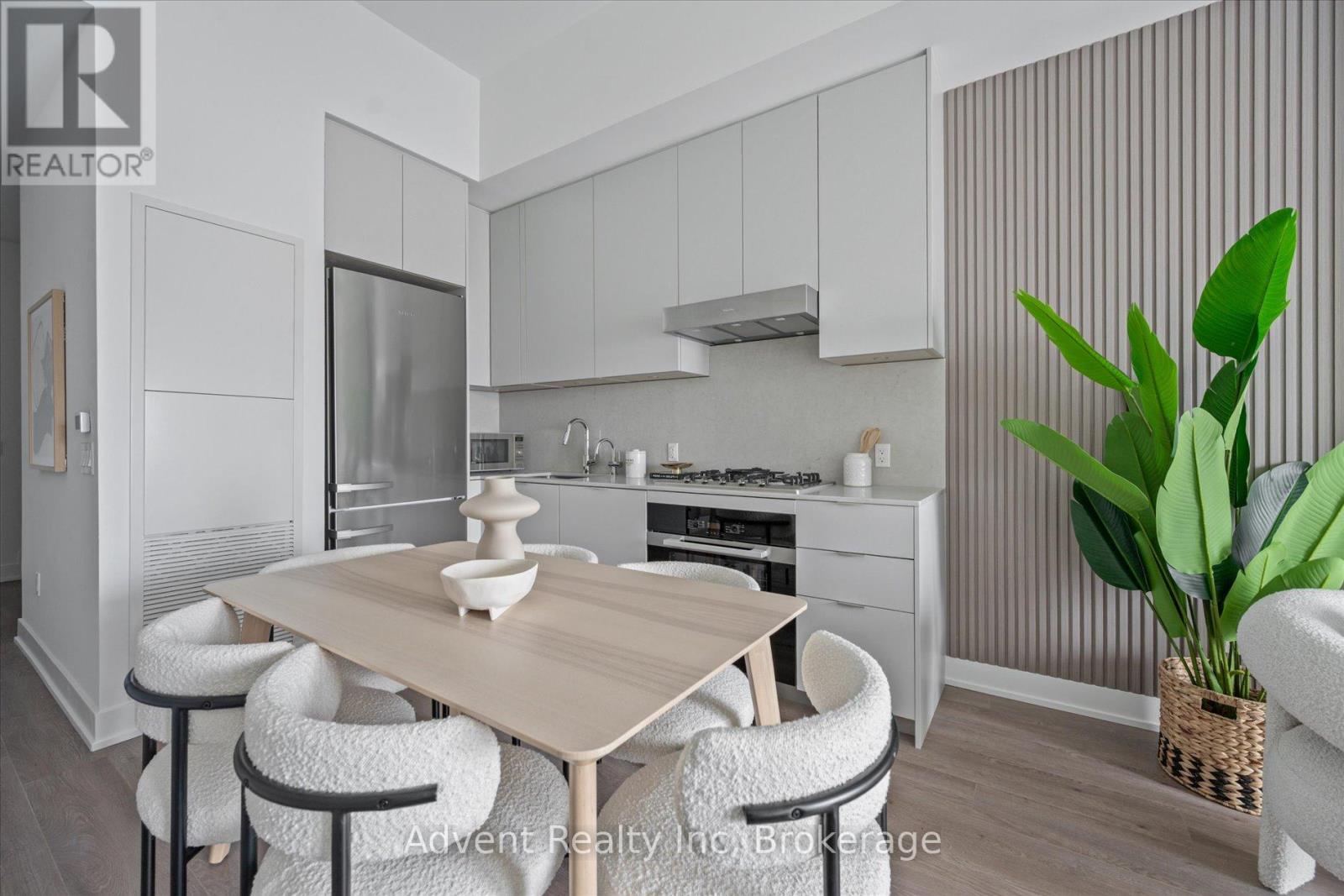 132 - 8 Cedarland Drive, Markham, Ontario  L6G 0H4 - Photo 5 - N12726030