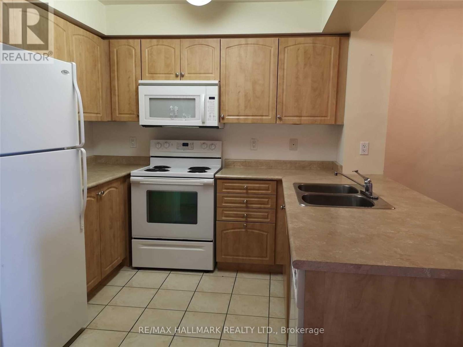 1210 - 310 Red Maple Road, Richmond Hill, Ontario  L4C 0T7 - Photo 3 - N12726032